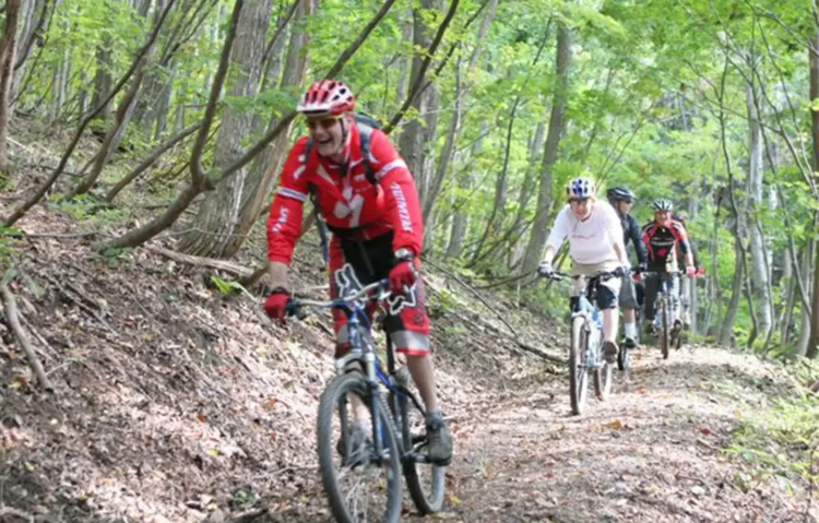 マウンテンバイク・Eバイク