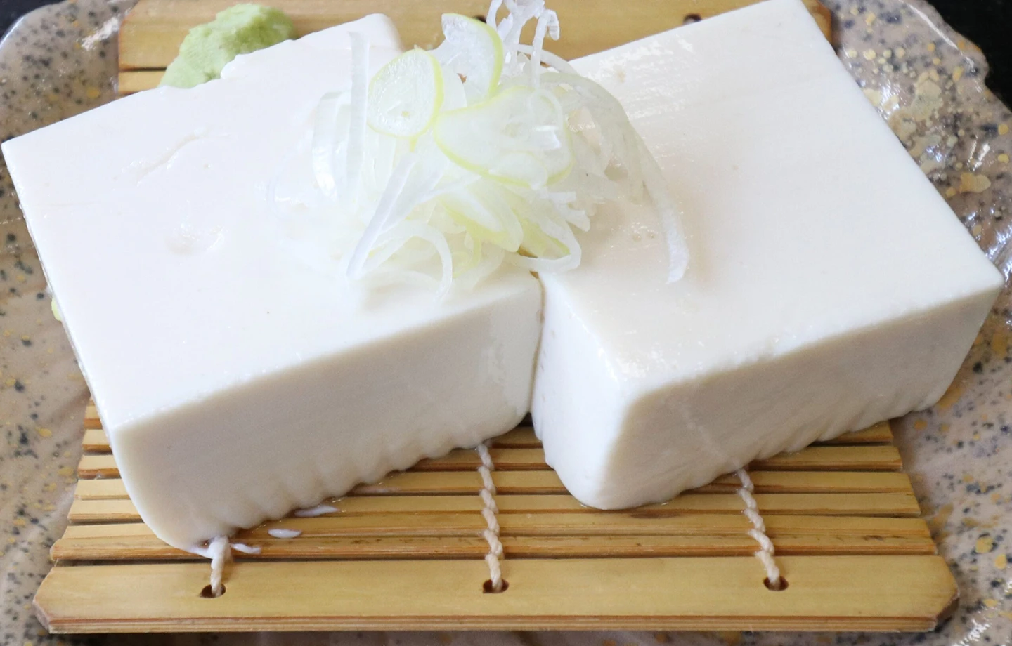 幻の大豆「あわばた大豆」と手打ち蕎麦をめぐる旅【道の駅万葉の里】