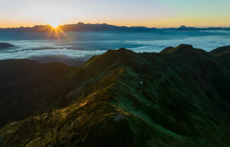 百名山　武尊山