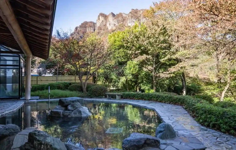 温泉と神社で癒し旅
