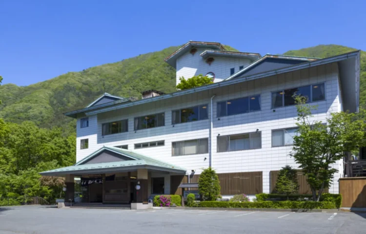 リトリートぐんま！あわしまDE里山リトリート【地場産牛・豚・鶏が楽しめる！山賊鍋会席】個室食事処確約＆貸切風呂3回無料　チェックアウト15：00