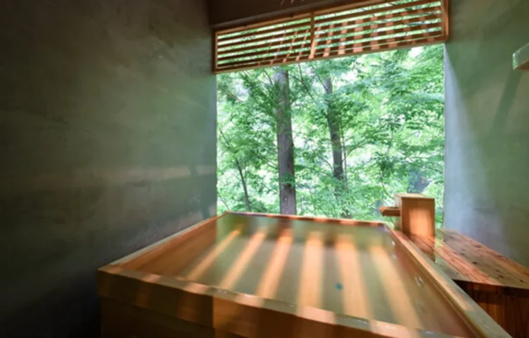 【自遊な旅プラン】お食事は自由に選択！森の中で別荘ライクな滞在