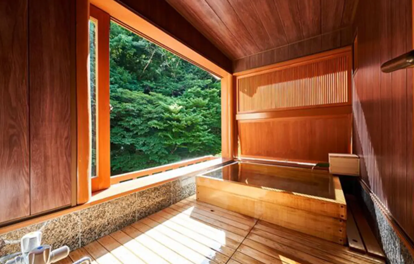 【絶景川沿い温泉宿でリトリート旅】